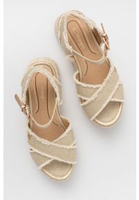 Wrangler sandały Kim Tex damskie kolor beżowy na platformie. Zapięcie: klamry. Kolor: beżowy. Materiał: guma. Obcas: na platformie #4