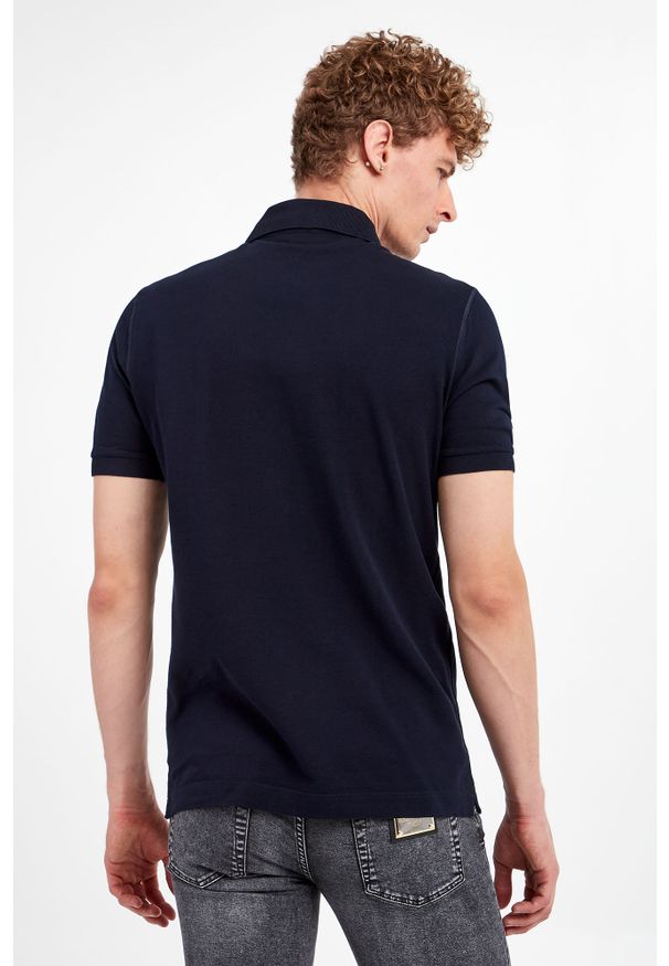 Dolce & Gabbana - Polo DOLCE & GABBANA. Typ kołnierza: polo. Materiał: bawełna, skóra. Wzór: aplikacja. Styl: klasyczny
