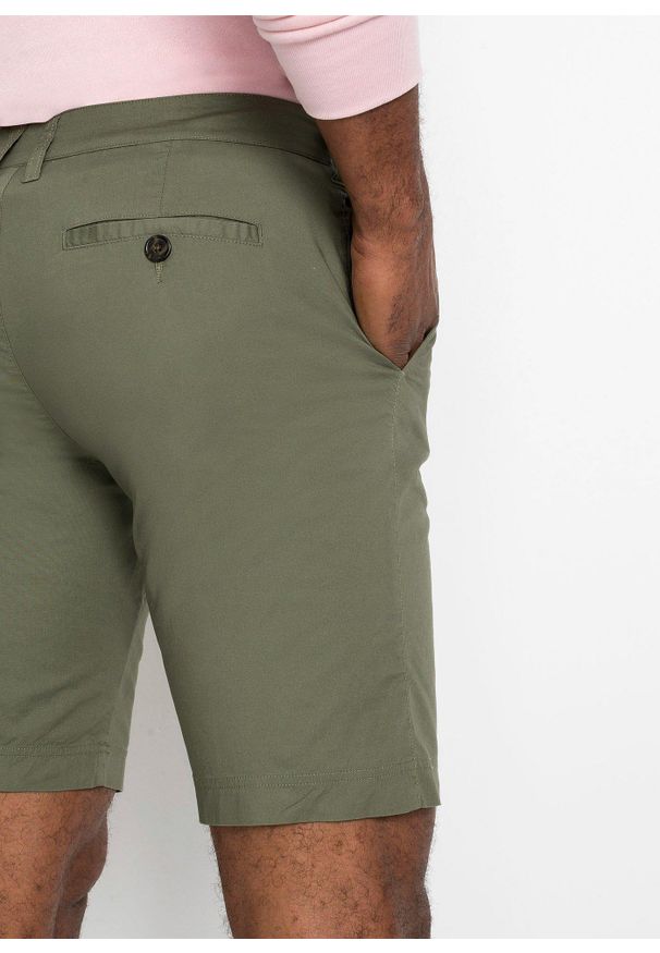 bonprix - Bermudy chino, Regular Fit. Kolor: zielony