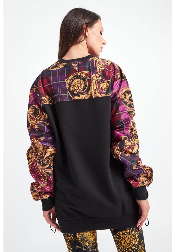 Versace Jeans Couture - BLUZA VERSACE JEANS COUTURE. Długość rękawa: długi rękaw. Długość: długie. Wzór: nadruk