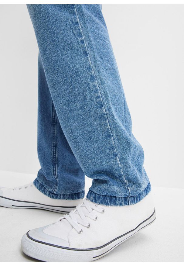 bonprix - Dżinsy termiczne regular fit z gumką w talii, na podszewce z flaneli, prosta nogawka. Kolor: niebieski