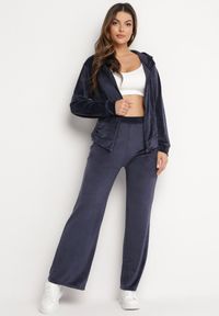 Born2be - Granatowy Welurowy Komplet Dresowy Bluza z Kapturem i Szerokie Spodnie Atiferi. Kolor: niebieski. Materiał: welur, dresówka #3