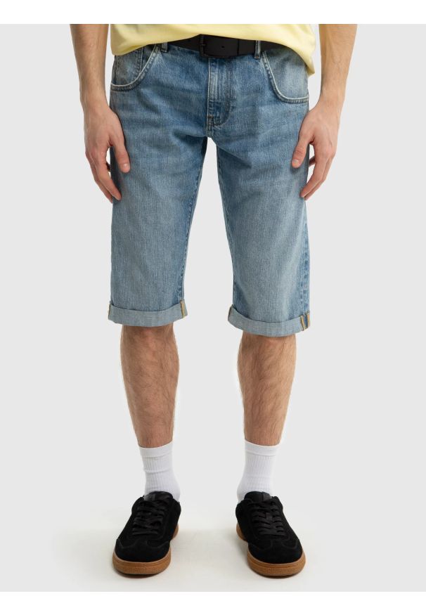 Big-Star - Szorty męskie jeansowe niebieskie Conner 223. Kolor: niebieski. Materiał: jeans. Długość: do kolan. Sezon: lato, wiosna