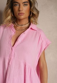 Renee - Różowa Koszula z Falbanką Novialene. Okazja: na co dzień, na imprezę. Kolor: różowy. Materiał: jeans. Długość rękawa: krótki rękaw. Długość: krótkie. Sezon: lato. Styl: klasyczny, casual