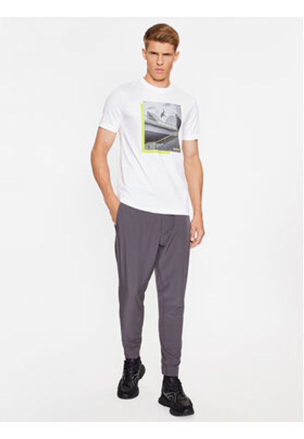 BOSS - Boss T-Shirt Tee 10 50507028 Biały Regular Fit. Kolor: biały. Materiał: bawełna