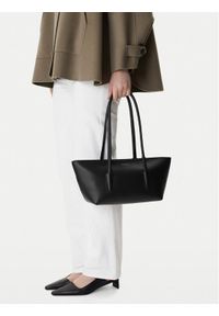 Coccinelle Torebka T8A Coccinelle Double Beat E1 T8A 11 03 01 Czarny. Kolor: czarny. Materiał: skórzane #1