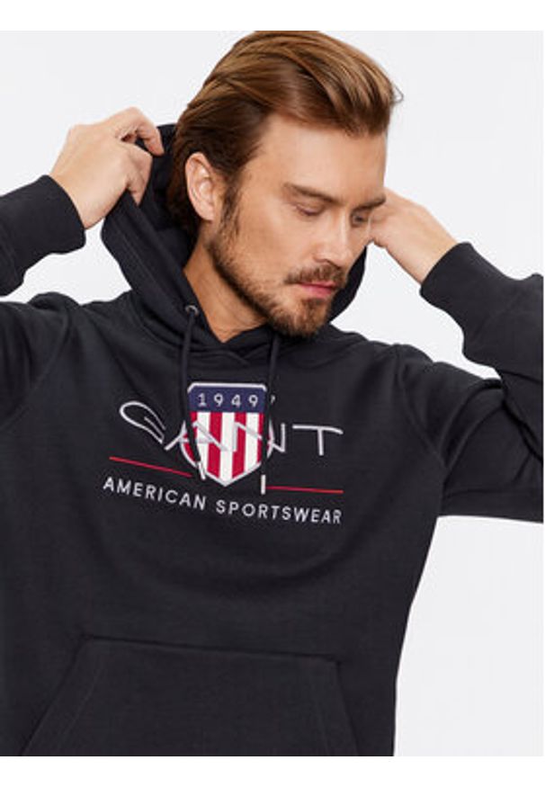 GANT - Gant Bluza Archive Shield 2047082 Czarny Regular Fit. Kolor: czarny. Materiał: bawełna