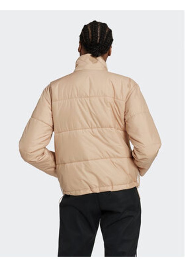 Adidas - adidas Kurtka przejściowa Short Puffer Jacket HM2614 Beżowy Loose Fit. Kolor: beżowy. Materiał: syntetyk