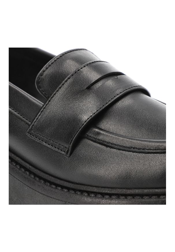 Czarne Półbuty Carinii Eleganckie Mokasyny Damskie. Okazja: na co dzień. Kolor: czarny. Materiał: skóra. Styl: elegancki