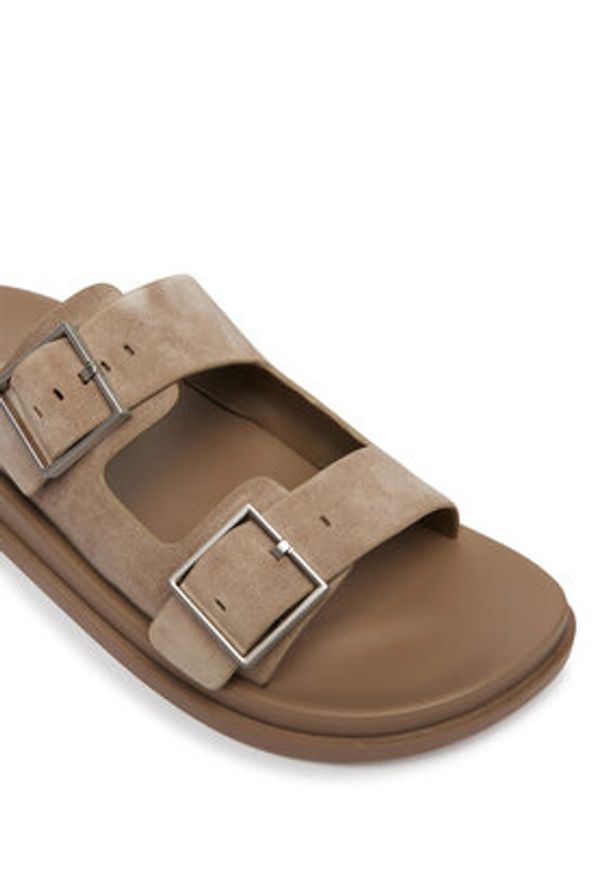 Calvin Klein Klapki City Sandal Buckle Suede HW0HW03130 Beżowy. Kolor: beżowy. Materiał: zamsz, skóra
