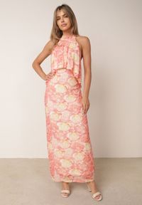 Born2be - Pomarańczowa Sukienka w Kwiaty z Dekoltem Typu Halter Odkrytymi Plecami i Wiązaniem Kassomeda. Okazja: na imprezę, na randkę. Typ kołnierza: dekolt halter. Kolor: pomarańczowy. Materiał: poliester. Wzór: kwiaty. Sezon: lato #1