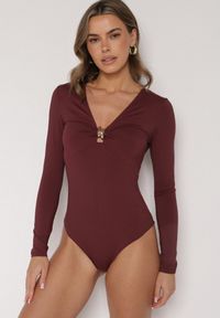 Born2be - Bordowe Body Ozdobione Aplikacją i Marszczeniem przy Dekolcie Ferenice. Okazja: na co dzień. Kolor: czerwony. Materiał: jeans. Wzór: aplikacja. Styl: casual #3