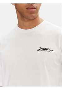 Jack & Jones - Jack&Jones Komplet t-shirt i spodnie dresowe Beau 12277849 Biały Relaxed Fit. Kolor: biały. Materiał: bawełna #4