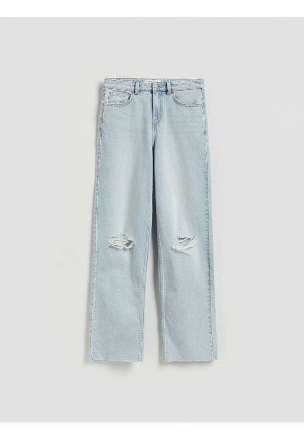 Reserved - Jeansy straight z przetarciami - niebieski. Kolor: niebieski