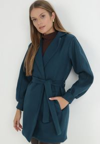 Born2be - Niebieski Płaszcz z Wiązanym Paskiem i Bufiastym Rękawem Imgrucu. Typ kołnierza: kołnierzyk stójkowy. Kolor: niebieski. Materiał: tkanina, jeans. Długość: długie. Sezon: wiosna, jesień #6