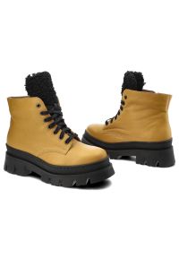 Żółte Botki Blu Skórzane Ocieplane Buty Damskie. Okazja: na spacer. Kolor: żółty. Materiał: skóra. Szerokość cholewki: normalna. Sezon: jesień. Obcas: na obcasie. Styl: elegancki. Wysokość obcasa: niski #7