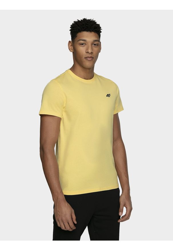 4f - T-shirt regular gładki męski. Kolor: żółty. Materiał: materiał, bawełna, tkanina, dzianina. Długość rękawa: krótki rękaw. Długość: krótkie. Wzór: gładki. Sport: fitness, wspinaczka