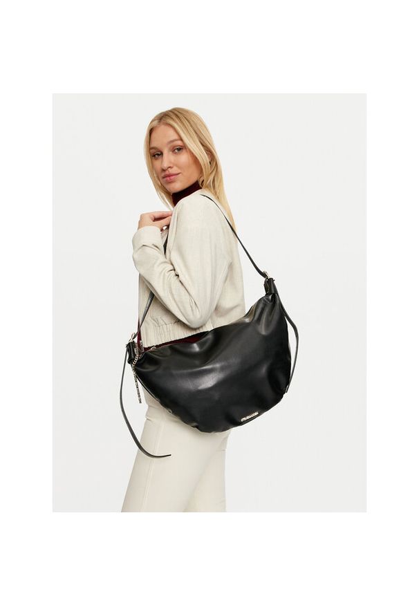 Torebka Steve Madden. Kolor: czarny