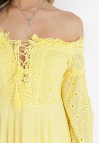 Born2be - Żółta Sukienka Mini ze Sznurowaniem Ozdobiona Koronką Olymetina. Kolor: żółty. Materiał: koronka. Wzór: aplikacja, koronka. Długość: mini #5
