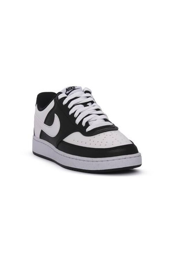Buty do chodzenia damskie Nike 003 Court Vision Lo. Zapięcie: sznurówki. Kolor: wielokolorowy, czarny. Materiał: materiał, syntetyk. Szerokość cholewki: normalna. Model: Nike Court. Sport: turystyka piesza