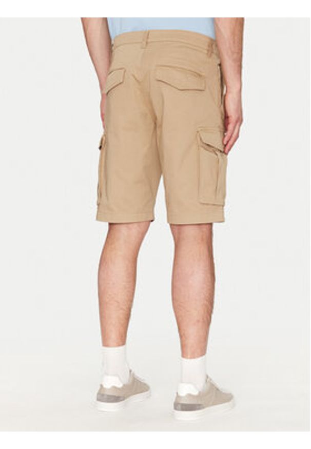 GANT - Gant Szorty materiałowe 205069 Beżowy Relaxed Fit. Kolor: beżowy. Materiał: bawełna