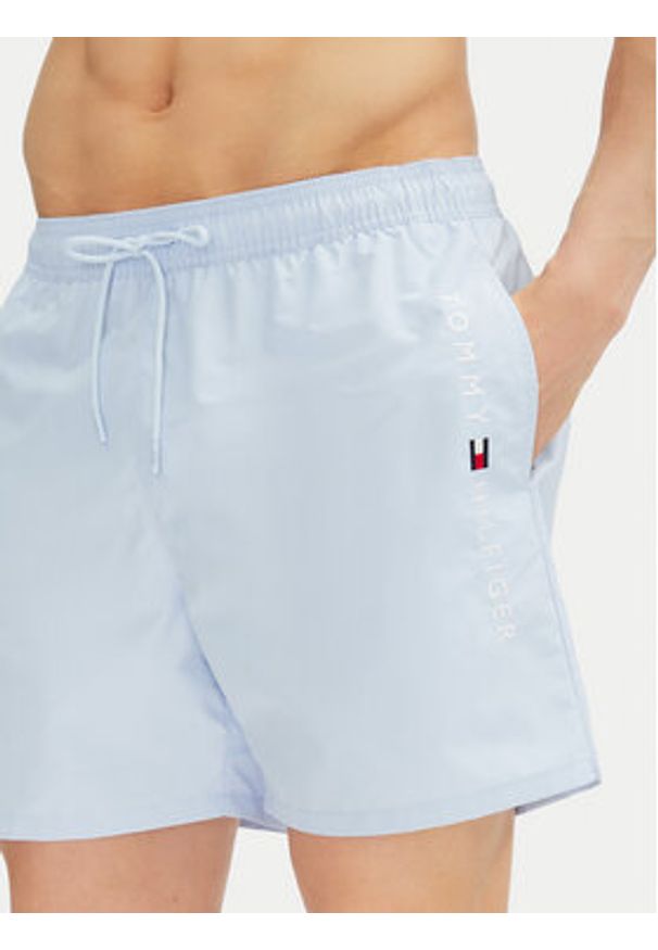 TOMMY HILFIGER - Tommy Hilfiger Szorty kąpielowe UM0UM03258 Błękitny Regular Fit. Kolor: niebieski. Materiał: syntetyk