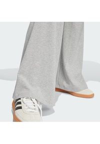 Adidas - adidas Legginsy Essentials IY9674 Szary Flared Leg. Kolor: szary. Materiał: bawełna #2