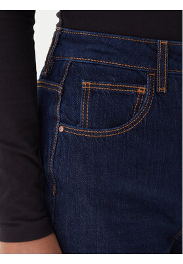 Guess Jeansy W2YA21 D4NH4 Granatowy Tapered Leg. Kolor: niebieski