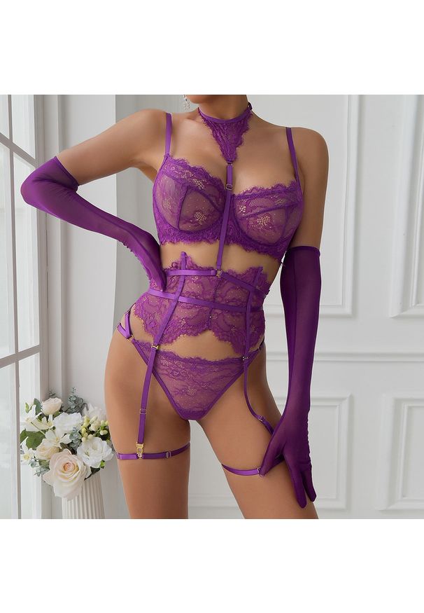 Intica - Komplet bielizny z koronką i regulowanymi paskami Godelind. Kolor: fioletowy. Materiał: koronka. Wzór: koronka