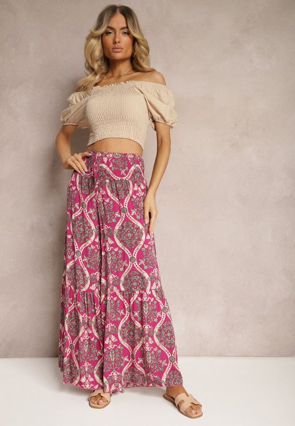 Renee - Ciemnofioletowe Spodnie Szerokie z Wiskozy w Ornamentalny Wzór High Waist Cramelia. Stan: podwyższony. Kolor: fioletowy. Materiał: wiskoza. Długość: długie