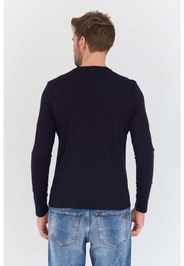 Guess - GUESS Granatowy męski longsleeve Original Logo Tee, Rozmiar XL. Kolor: niebieski. Długość rękawa: długi rękaw