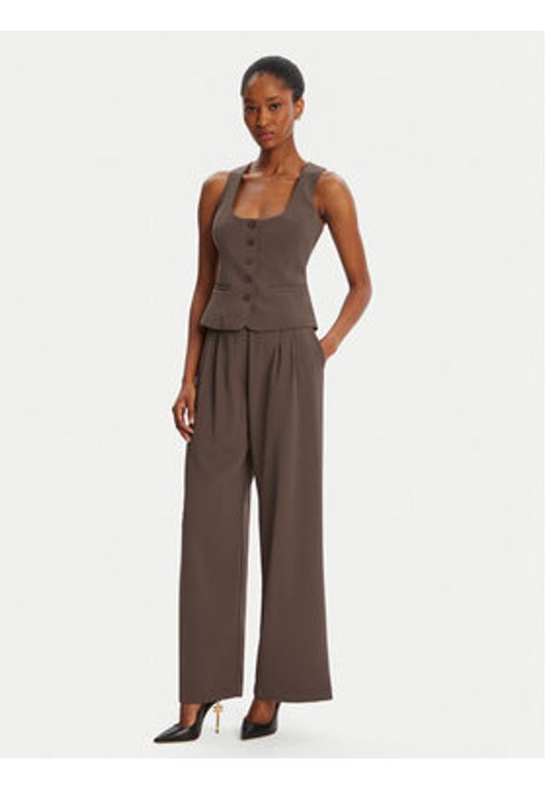 BARDOT - Bardot Spodnie materiałowe Sloane Straight 58620PB3 Brązowy Regular Fit. Kolor: brązowy. Materiał: syntetyk