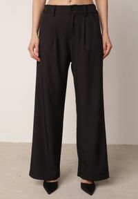 Born2be - Czarny Garniturowy Komplet Marynarka na Krótki Rękaw i Szerokie Spodnie Amalilia. Kolor: czarny. Materiał: szyfon #5