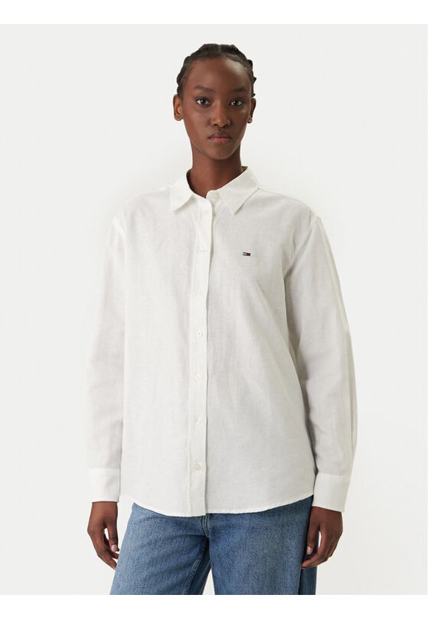 Tommy Jeans Koszula DW0DW22209 Biały Relaxed Fit. Kolor: biały. Materiał: len