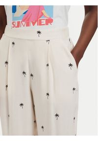 Vero Moda Spodnie materiałowe Kai 10345546 Kremowy Regular Fit. Kolor: kremowy. Materiał: wiskoza #7
