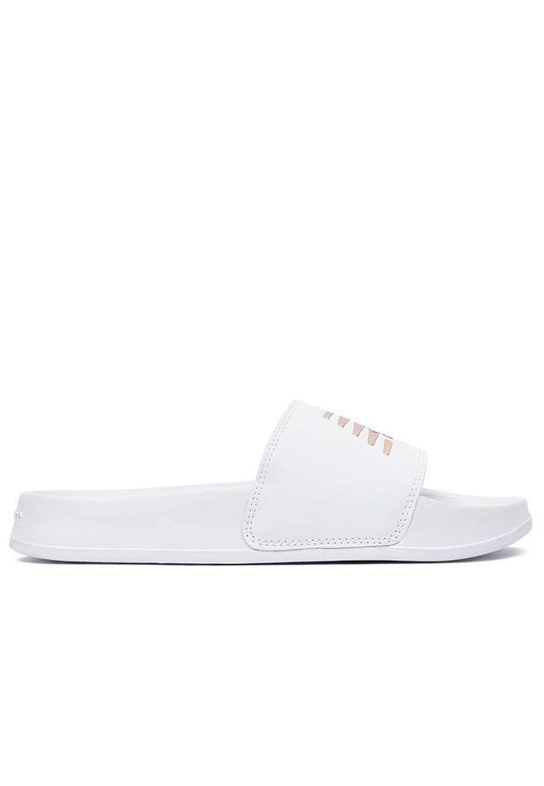 Klapki New Balance SWM200J3 - białe. Kolor: biały. Materiał: materiał. Wzór: aplikacja, gładki. Sezon: lato. Styl: klasyczny