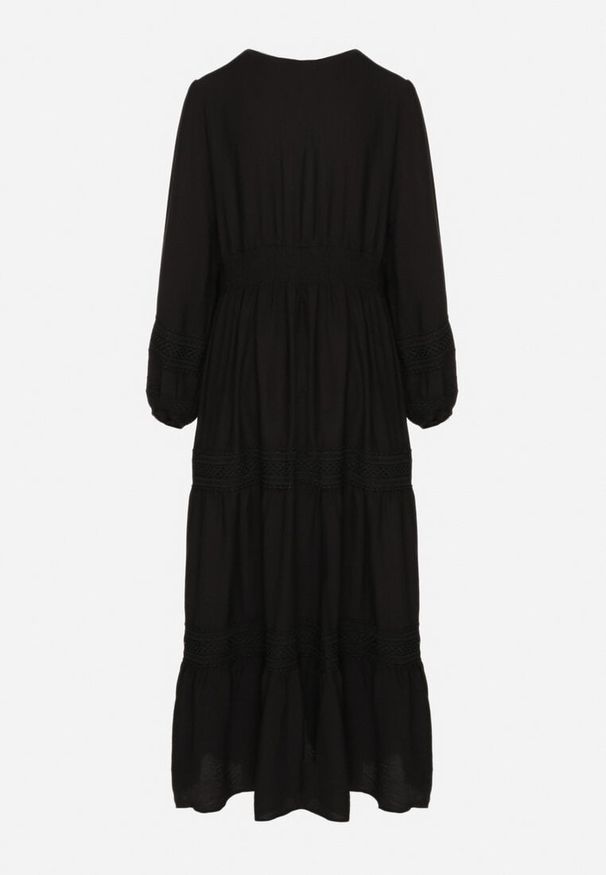 Born2be - Czarna Sukienka z Wiskozy o Rozkloszowanym Kroju z Koronkowymi Wstawkami Gonessae. Okazja: na co dzień. Typ kołnierza: dekolt w kształcie V. Kolor: czarny. Materiał: wiskoza, koronka. Styl: casual, elegancki, klasyczny