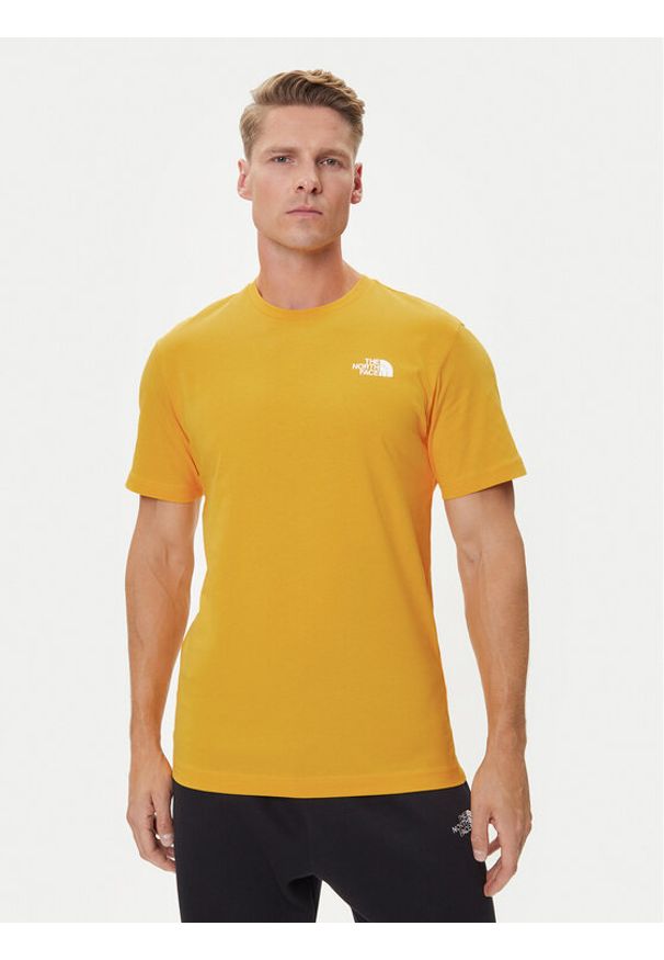 The North Face T-Shirt Redbox NF0A87NP Żółty Regular Fit. Kolor: żółty. Materiał: bawełna