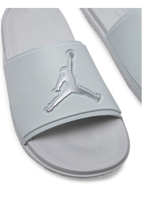 Nike Klapki Jumpman Slide FQ1598 Szary. Kolor: szary