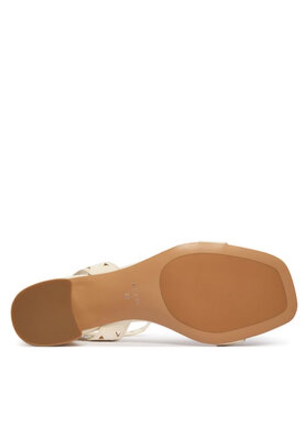 Guess Sandały 181567 Beżowy. Kolor: kremowy. Materiał: skóra