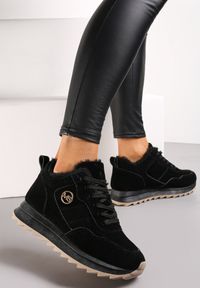 Renee - Czarne Ocieplane Sneakersy na Platformie Appopis. Okazja: na co dzień. Kolor: czarny. Obcas: na platformie #1