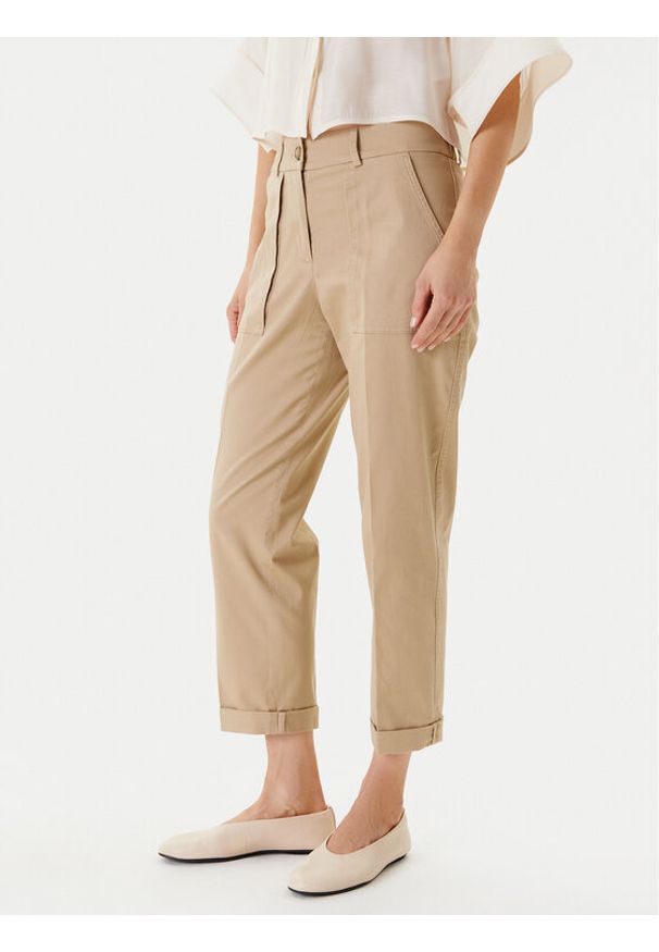 United Colors of Benetton - United Colors Of Benetton Spodnie materiałowe 4MVNDF08E Beżowy Regular Fit. Kolor: beżowy. Materiał: bawełna