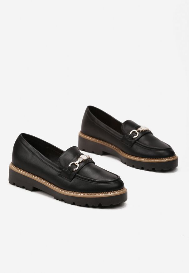 Renee - Czarne Mokasyny Klemia. Okazja: na co dzień. Kolor: czarny. Materiał: satyna. Wzór: aplikacja. Styl: klasyczny, elegancki, casual