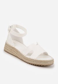 Born2be - Białe Sandały VICES na Grubej Plecionej Podeszwie Meztora. Okazja: na co dzień. Zapięcie: sprzączka. Kolor: biały. Wzór: ażurowy. Sezon: lato. Styl: casual, klasyczny, elegancki #9