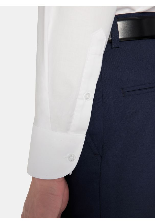 Pako Lorente - PAKO LORENTE – Koszula męska biała KOAN P000B-1X-575-B. Kolor: biały. Materiał: bawełna. Długość rękawa: długi rękaw. Długość: długie. Wzór: gładki. Styl: elegancki