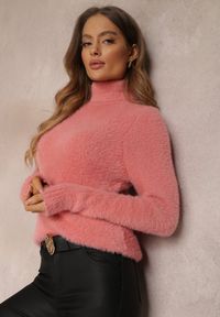 Renee - Różowy Golf Wełniany Kedrindas. Typ kołnierza: golf. Kolor: różowy. Materiał: wełna. Długość rękawa: długi rękaw. Długość: długie #3