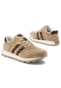 Sneakersy damskie S.Barski, cholewka ze skóry naturalnej zamszowej z tekstylnymi panelami kontrastowe wstawki boczne klasyczne sznurowanie profilowan. Okazja: na co dzień. Zapięcie: sznurówki. Kolor: beżowy. Materiał: zamsz, skóra. Szerokość cholewki: normalna. Wzór: motyw zwierzęcy #5