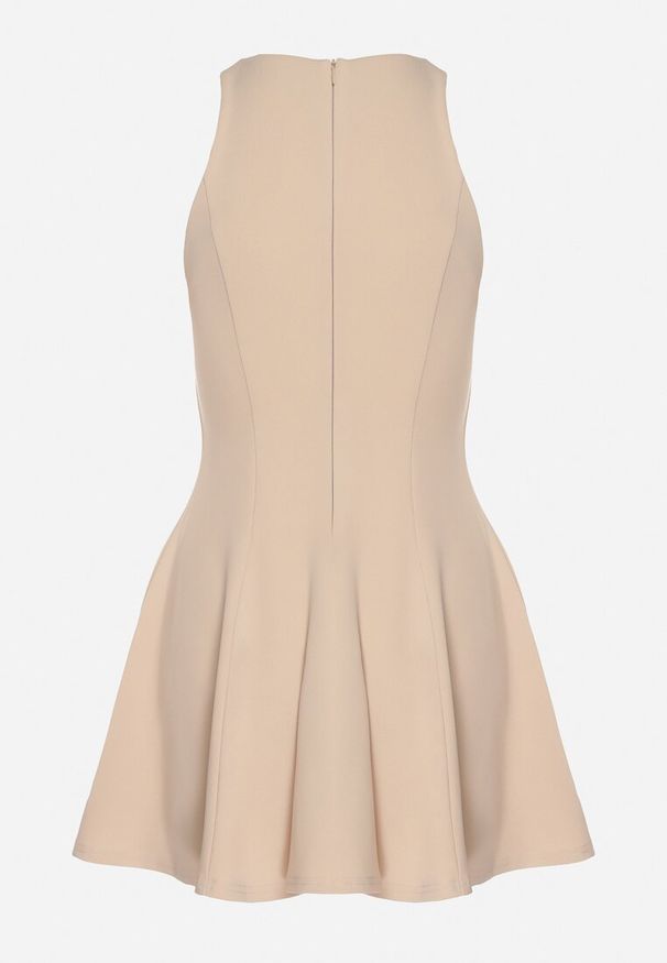 Born2be - Jasnobeżowa Rozkloszowana Sukienka z Wiskozą Milenissa. Okazja: na imprezę, na co dzień. Kolor: beżowy. Materiał: wiskoza. Sezon: lato. Styl: elegancki, casual