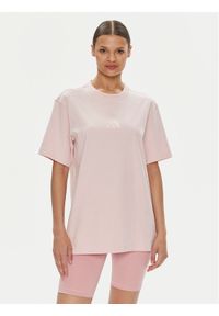Adidas - adidas T-Shirt ALL SZN IY6787 Różowy Loose Fit. Kolor: różowy. Materiał: bawełna