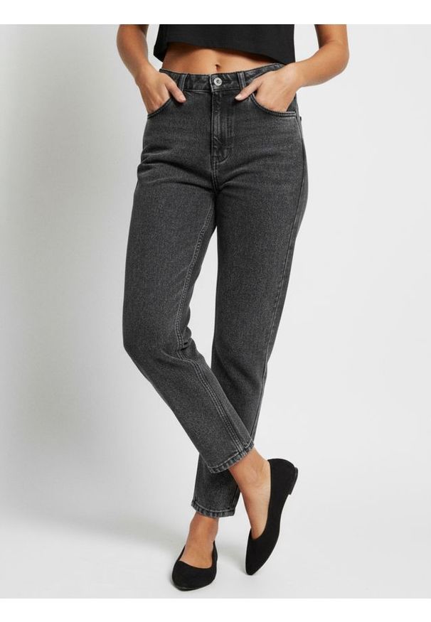 Sinsay - Jeansy mom fit - szary. Kolor: szary